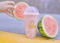 今日吃瓜热门大瓜,娱乐圈惊天大瓜，揭秘明星背后惊人真相！