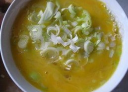 娱乐吃瓜酱鸡蛋汤视频播放,揭秘视频背后的趣味与温情